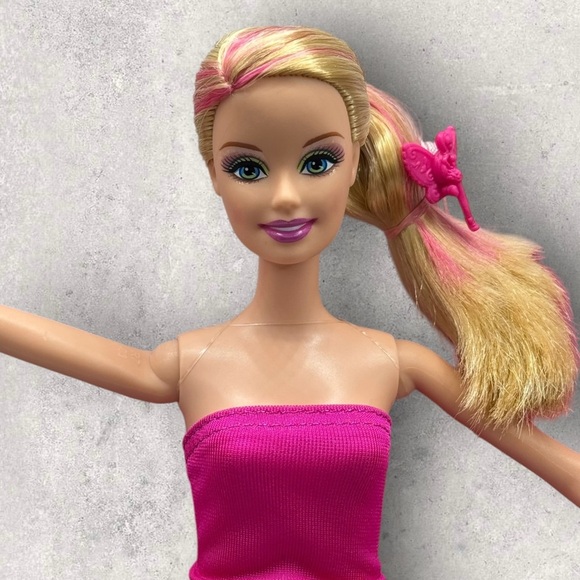 Mattel Barbie A Fairy Secret Doll 2 In 1 Original Outfit Removable Wings - Works - Picture 2 of 13